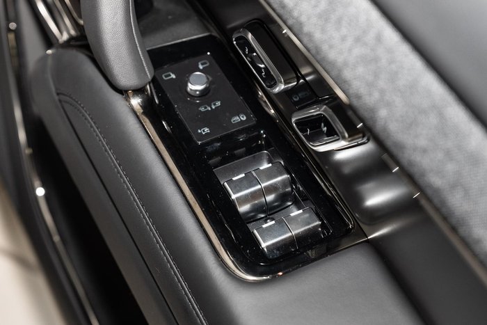 2025 Land Rover Range Rover Sport D250 Dynamic SE