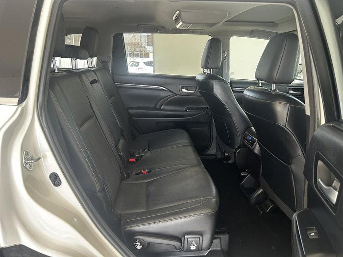 2014 Toyota Kluger Grande