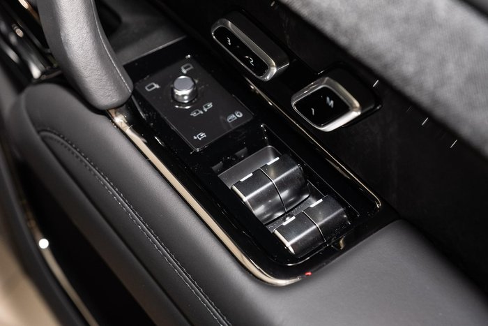 2025 Land Rover Range Rover Sport D350 Autobiography