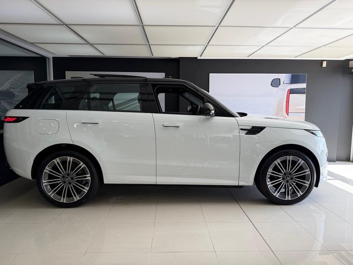 2025 Land Rover Range Rover Sport D250 Dynamic SE