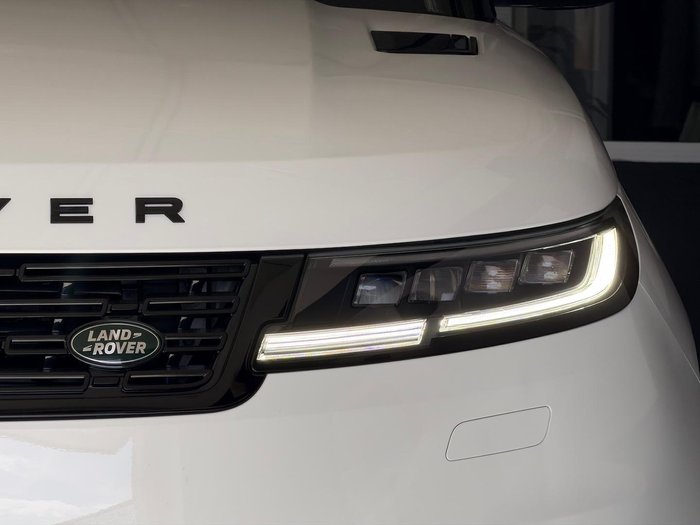 2025 Land Rover Range Rover Sport D250 Dynamic SE
