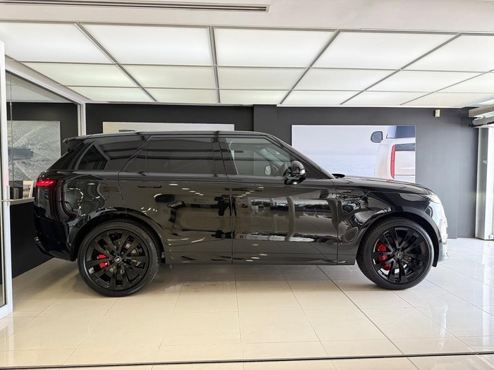 2025 Land Rover Range Rover Sport D250 Dynamic SE