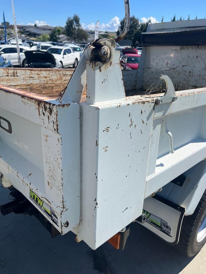 2020 Fuso Canter 815