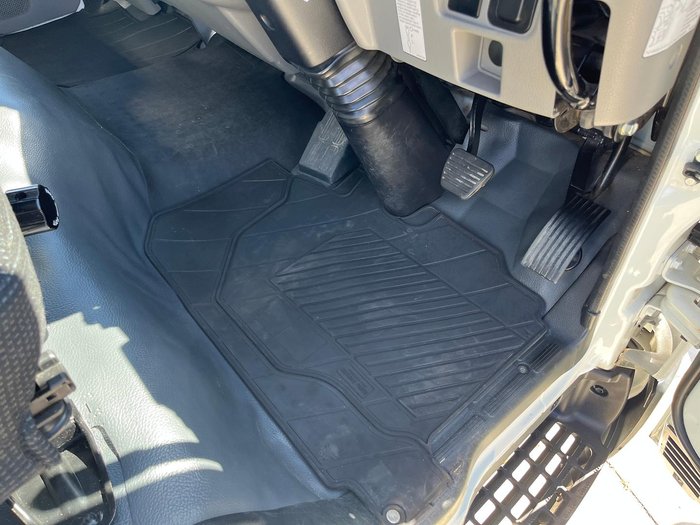 2020 Fuso Canter 815