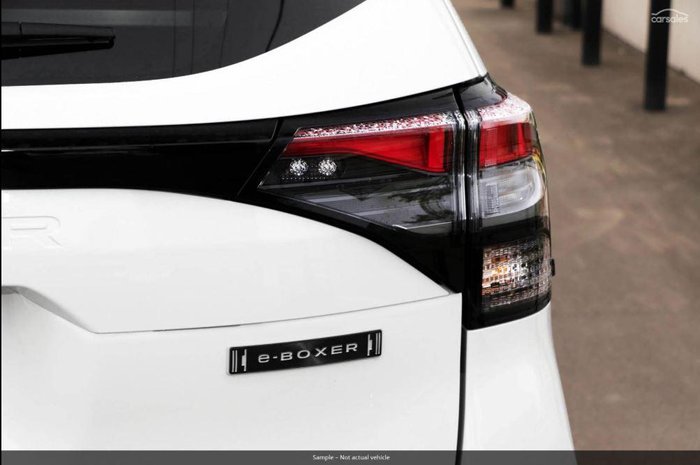 2025 Subaru Forester Hybrid Touring S6 MY26 AWD Crystal White