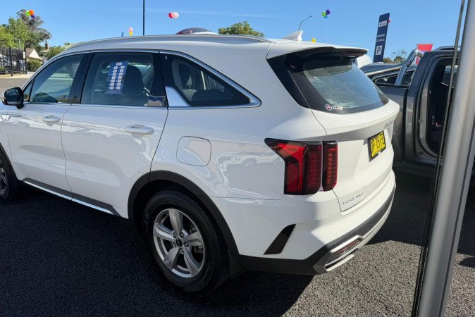 2023 KIA SORENTO S 7 SEAT