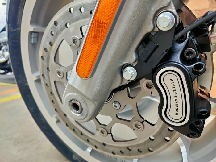 2025 HARLEY-DAVIDSON FAT BOY 117 (FLFB) ROAD BLUE BURST