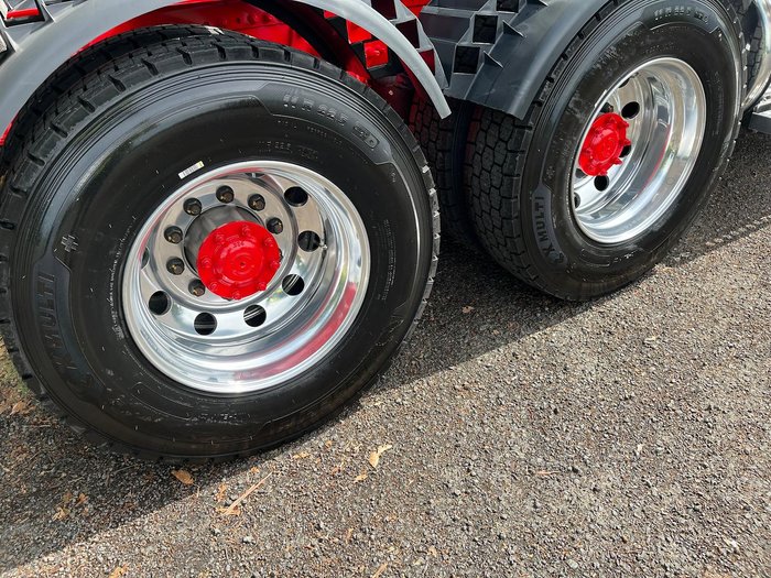 2024 Freightliner Cascadia 116 White