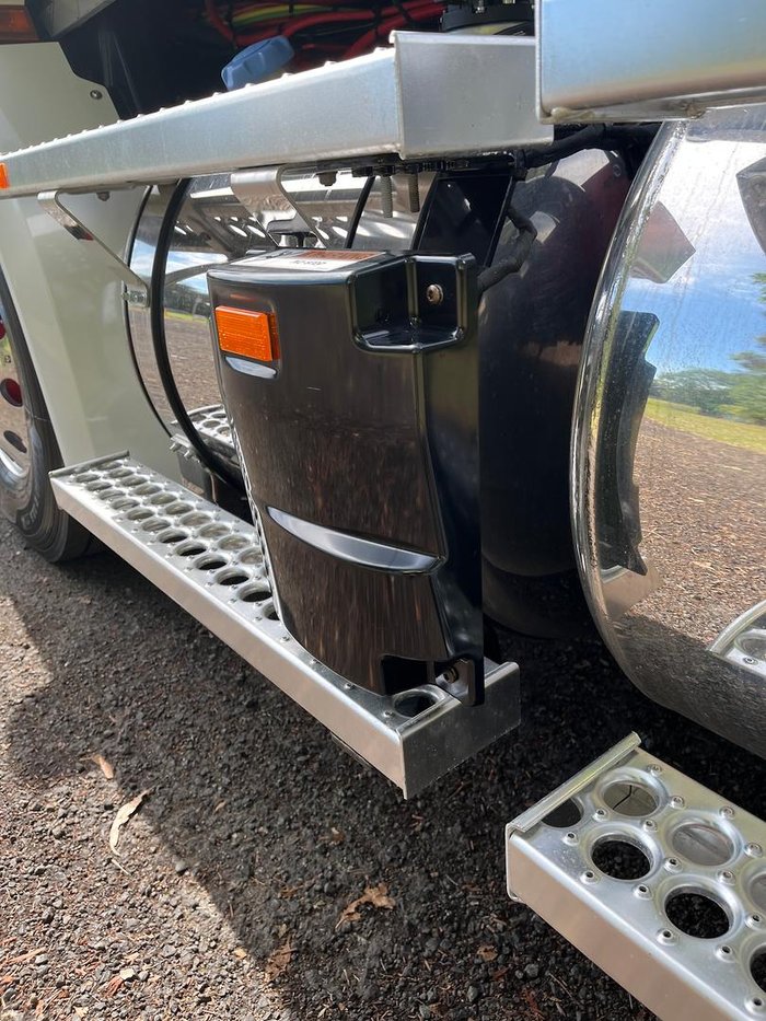 2024 Freightliner Cascadia 116 White