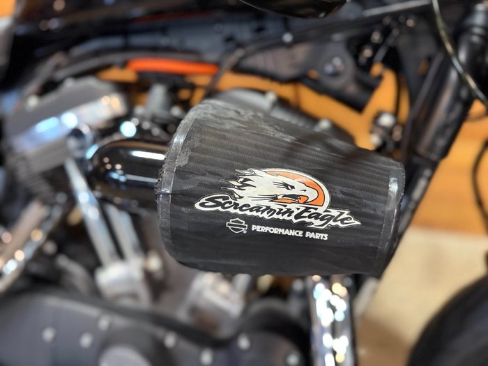 2017 Harley-davidson XC1200CX ROADSTER Black