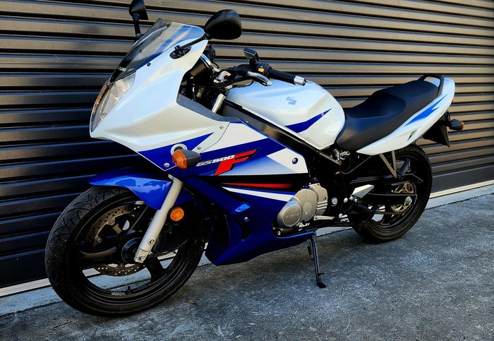 2011 Suzuki GS500F GS