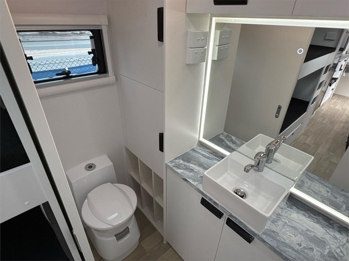 2025 VICTORY CARAVANS Family