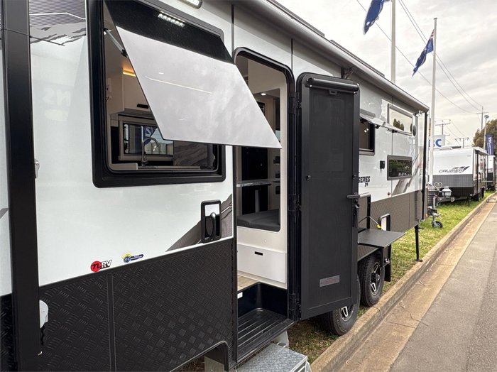2025 VICTORY CARAVANS Family