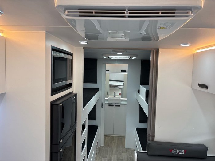 2025 VICTORY CARAVANS Family