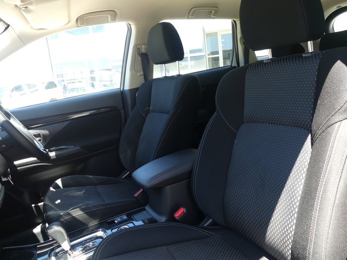 2020 Mitsubishi Outlander ES ADAS