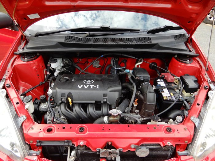 2005 Toyota Echo NCP10R MY03 Red