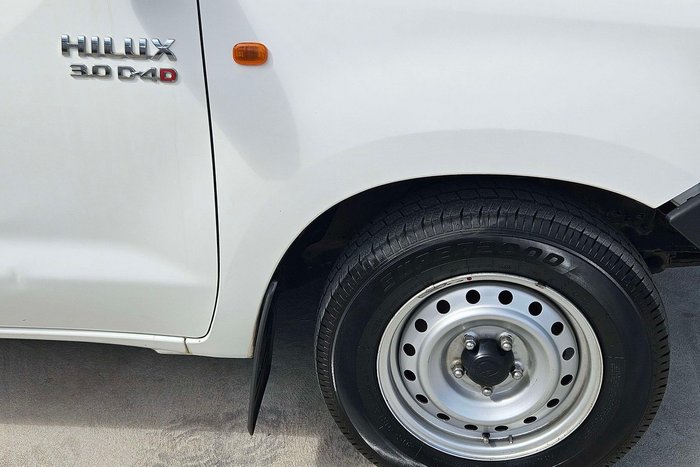 2015 Toyota Hilux SR