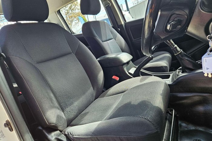 2015 Toyota Hilux SR