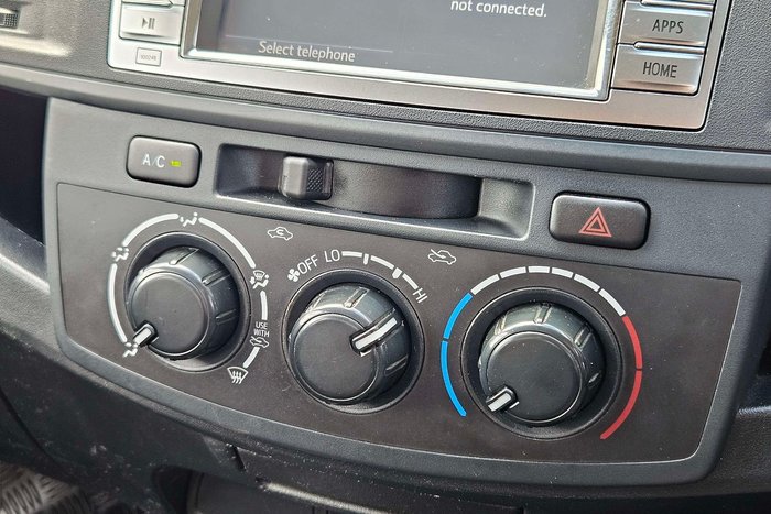 2015 Toyota Hilux SR