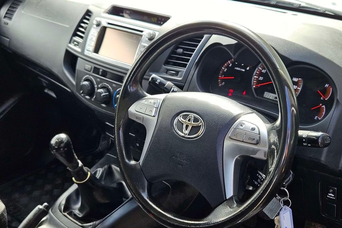 2015 Toyota Hilux SR