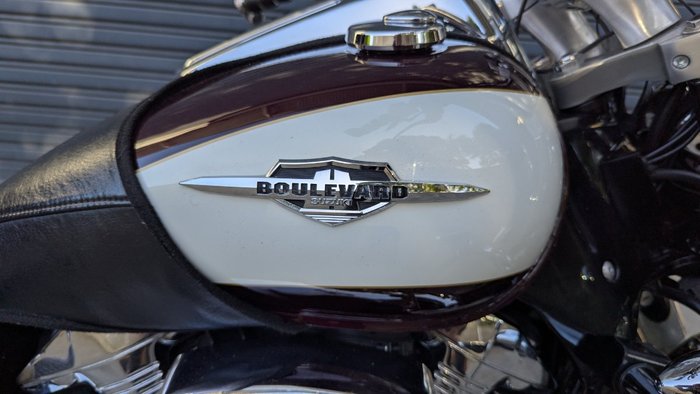 2009 Suzuki VLR 1800 BOULEVARD (C109R) Red