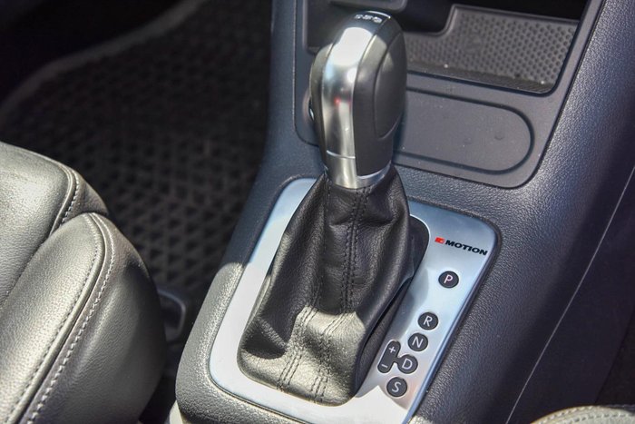 2015 Volkswagen Tiguan 155TSI R-Line