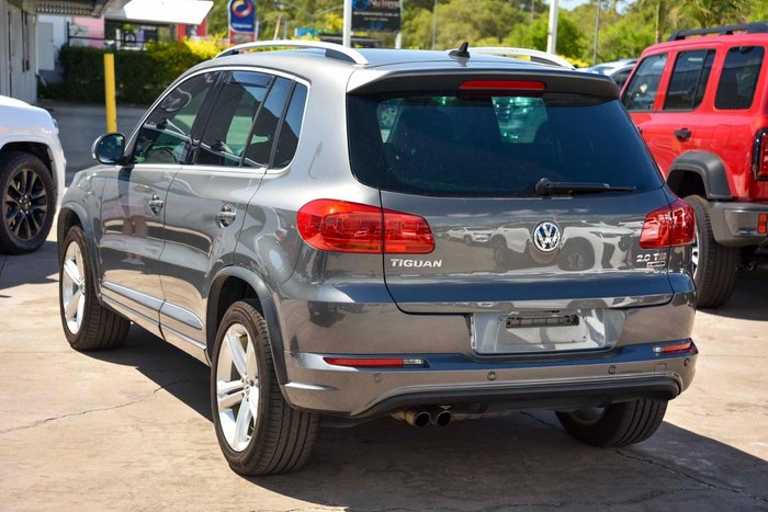 2015 Volkswagen Tiguan 155TSI R-Line