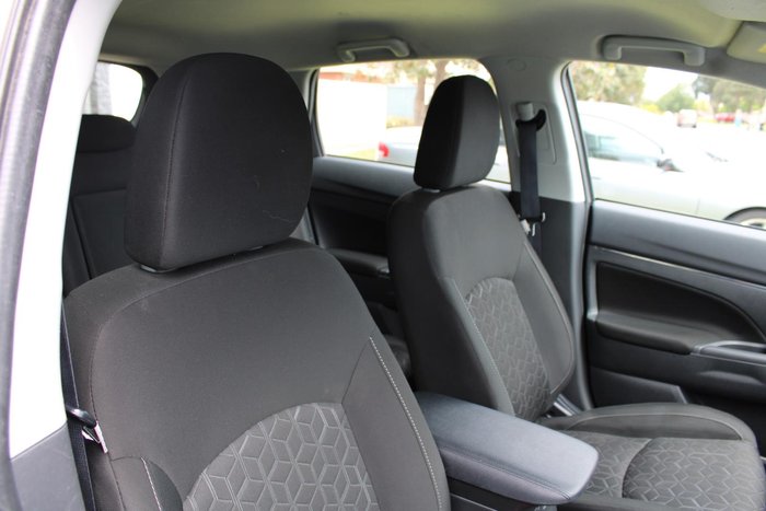 2022 Mitsubishi ASX ES