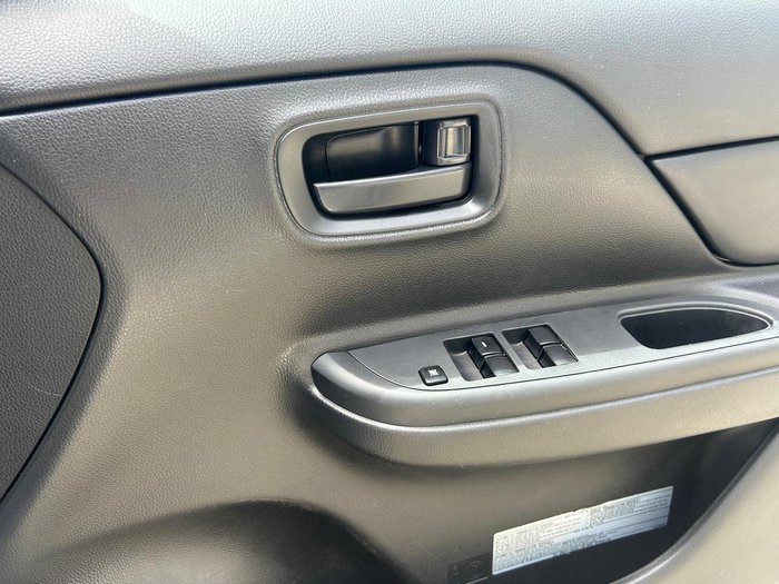 2022 Mitsubishi Triton GLX