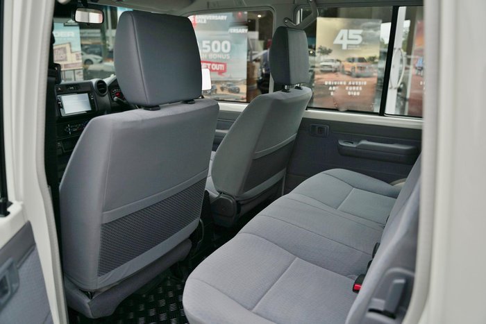 2025 Toyota Landcruiser GXL