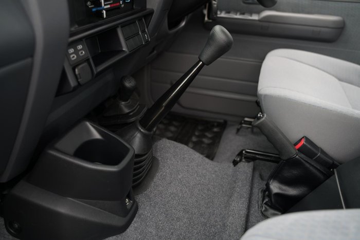 2025 Toyota Landcruiser GXL