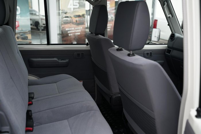 2025 Toyota Landcruiser GXL