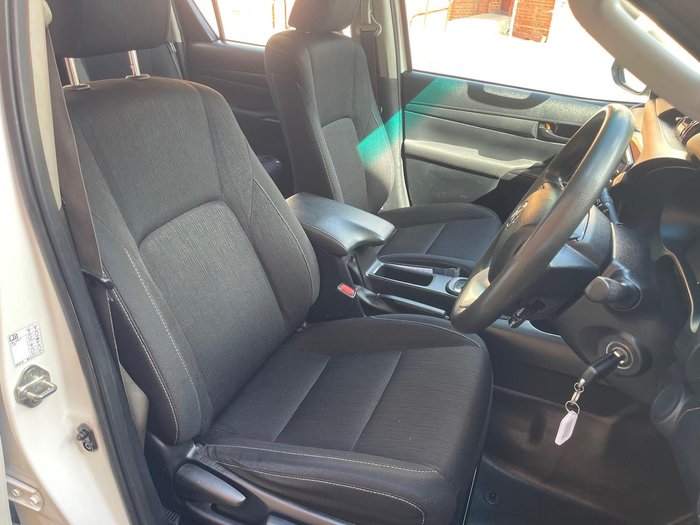 2021 Toyota Hilux SR