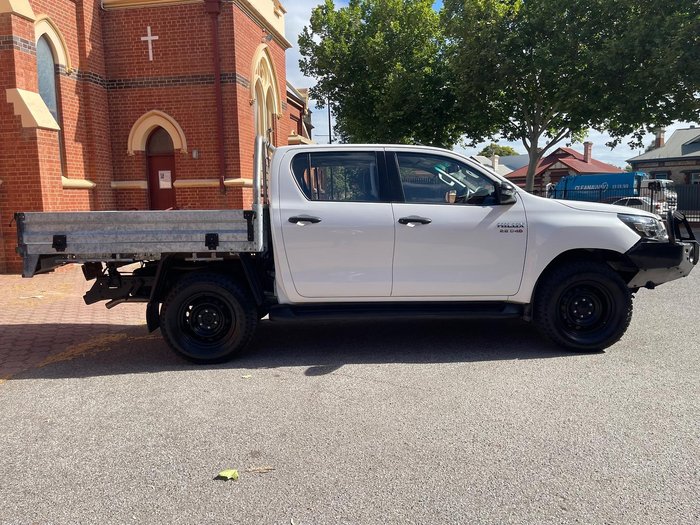 2021 Toyota Hilux SR