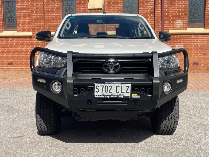 2021 Toyota Hilux SR