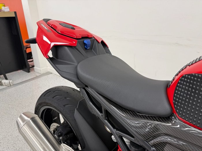 2022 BMW Motorrad S 1000 R Red