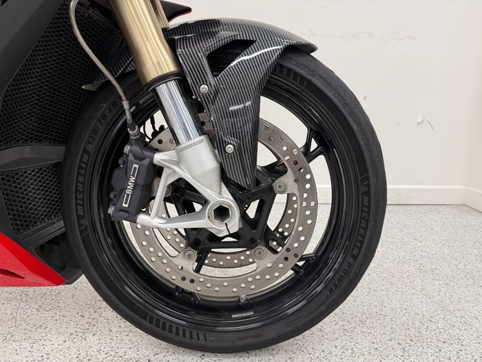 2022 BMW Motorrad S 1000 R Red