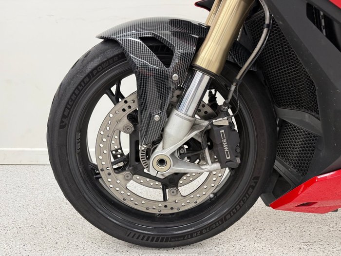 2022 BMW Motorrad S 1000 R Red