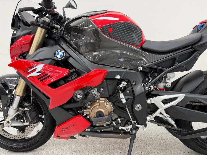 2022 BMW Motorrad S 1000 R Red