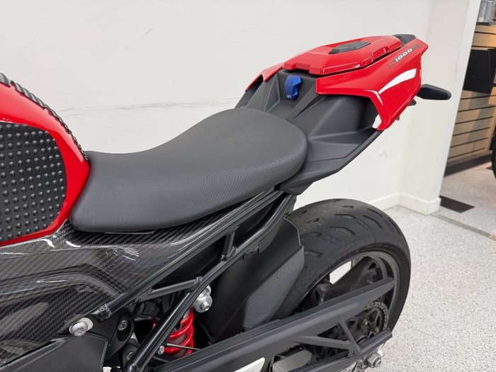 2022 BMW Motorrad S 1000 R Red