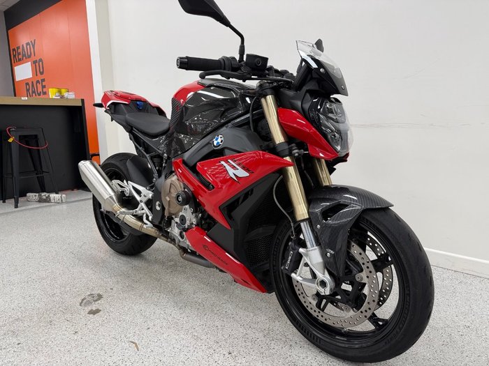 2022 BMW Motorrad S 1000 R Red