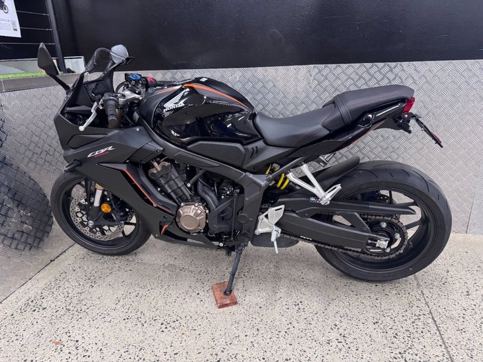 2022 Honda CBR650R BLACK
