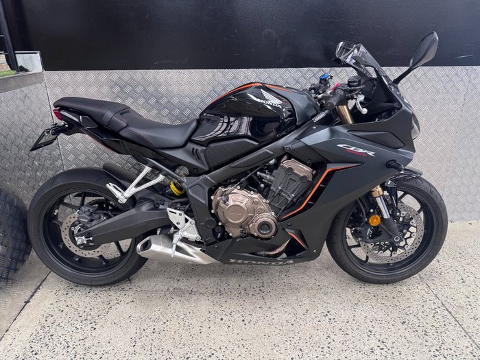 2022 Honda CBR650R BLACK