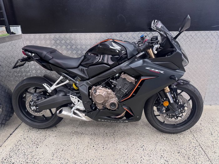 2022 Honda CBR650R BLACK