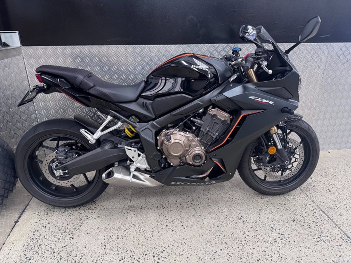 2022 Honda CBR650R BLACK