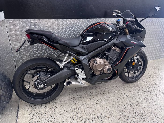 2022 Honda CBR650R BLACK