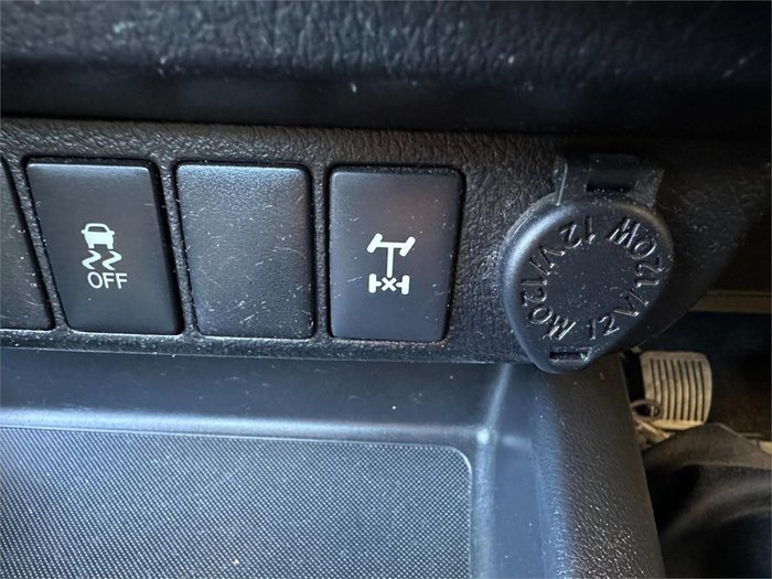 2016 Toyota Hilux SR GUN126R 4X4 Dual Range Glacier White