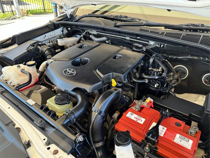 2016 Toyota Hilux SR GUN126R 4X4 Dual Range Glacier White