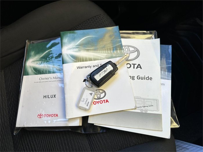 2016 Toyota Hilux SR GUN126R 4X4 Dual Range Glacier White