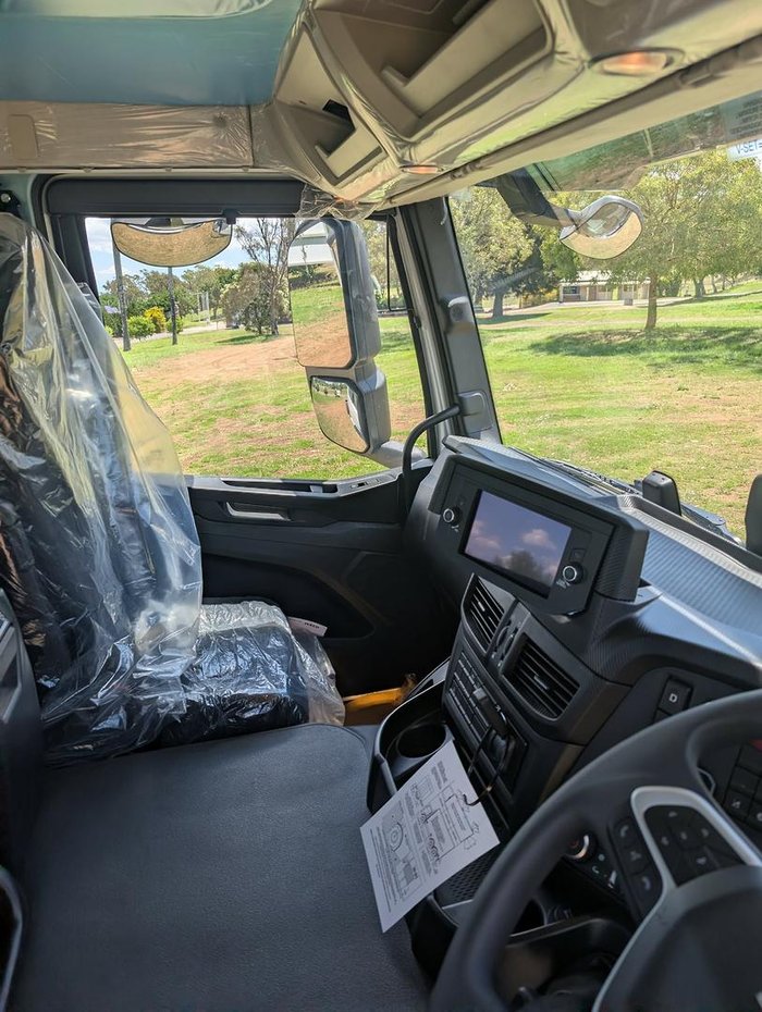 2025 Iveco S-Way AT230